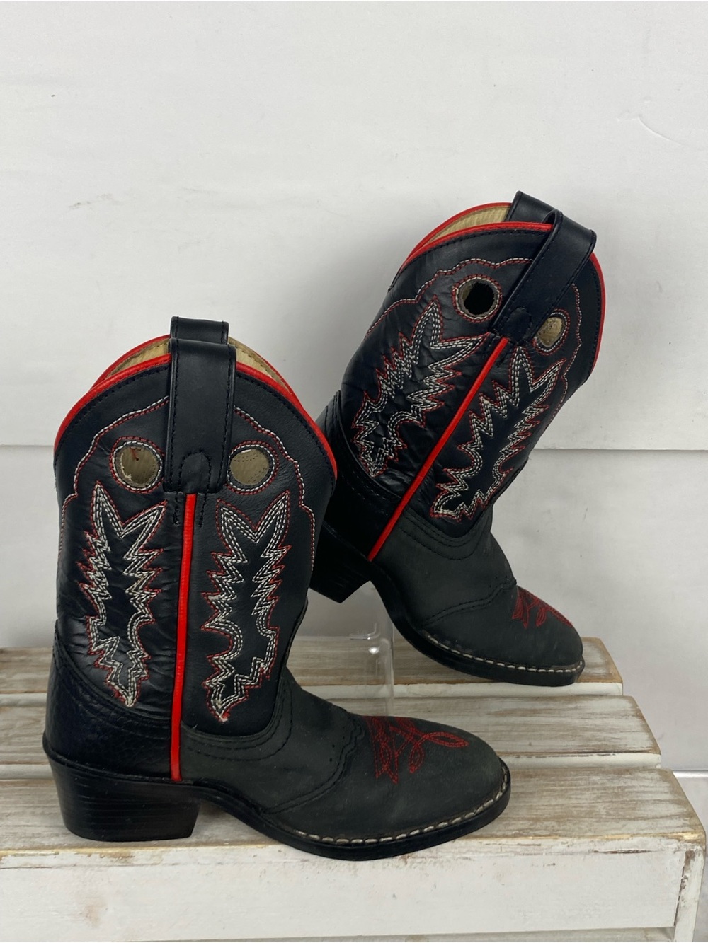 Dan Post black leather western cowboy boots red & white embroidery detailing 9